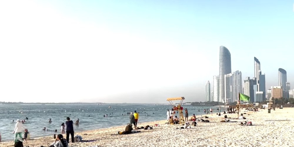 Things to do, see and learn about Corniche Beach in Abu Dhabi