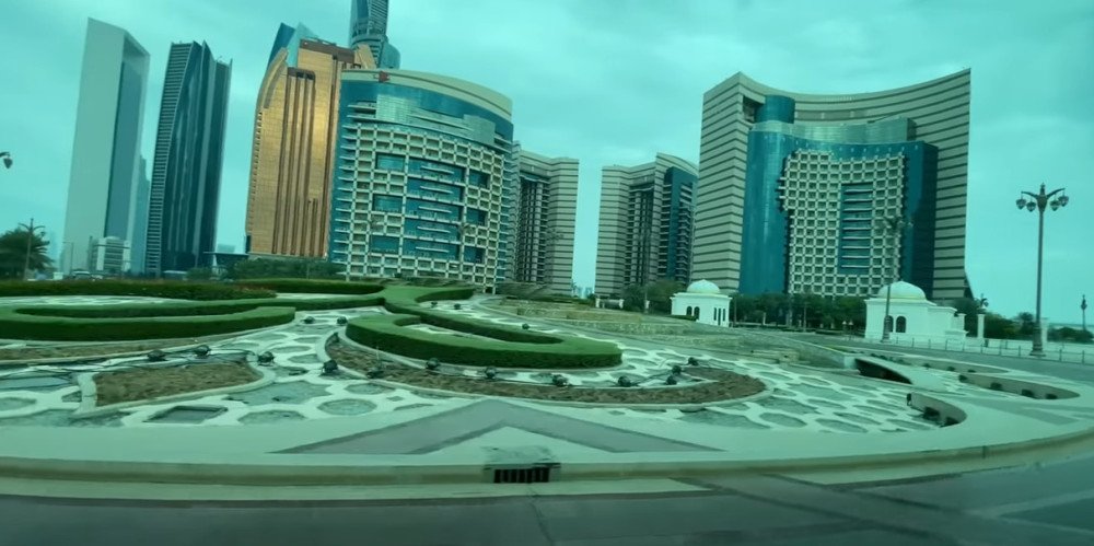 Corniche Road Abu Dhabi – Scenic Waterfront & Attractions