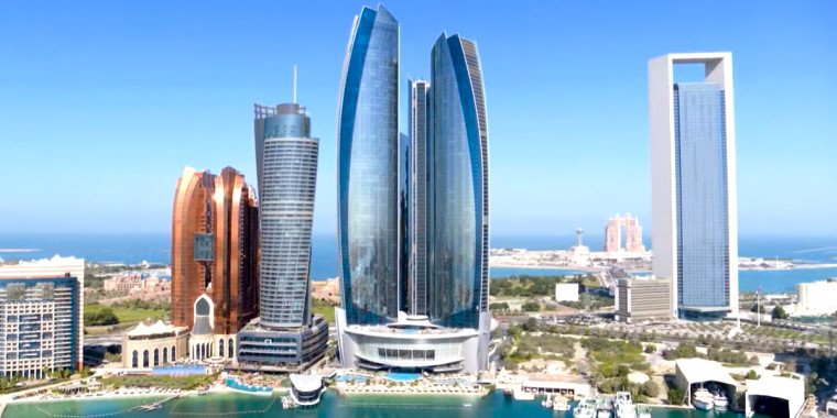 Etihad Towers Abu Dhabi – Iconic Skyscrapers & Luxury Experience