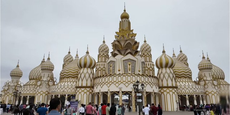 The Ultimate Guide to Global Village Dubai: A World of Entertainment