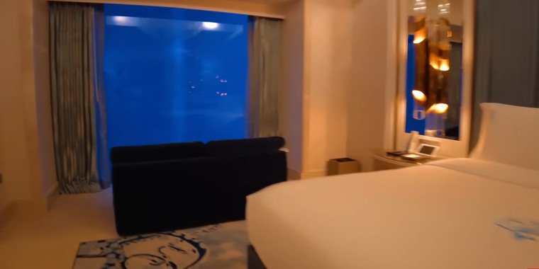 Underwater Hotel Dubai – Unique Luxury Stay