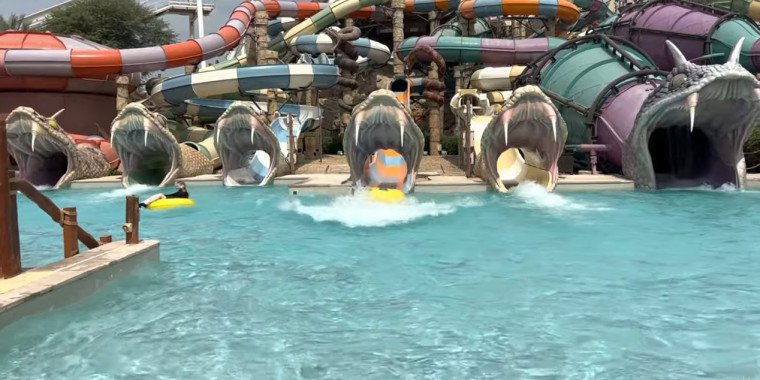 Yas Waterworld Abu Dhabi 2025 – Thrilling Water Park Adventure